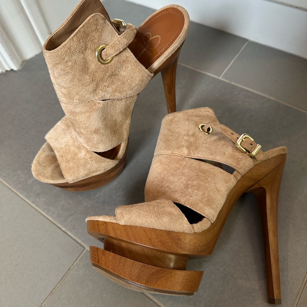Jessica Simpson Tan Suede Women's Heels - Picture 2 of 3